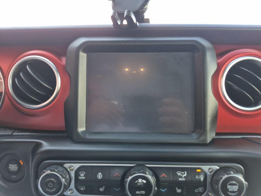 used 2022 Jeep Gladiator car, priced at $37,687