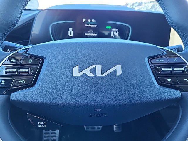 new 2025 Kia Niro car, priced at $41,022