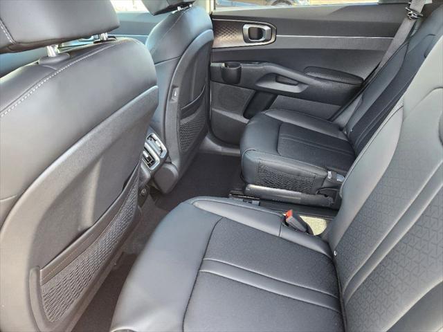 used 2024 Kia Sorento Hybrid car, priced at $37,000