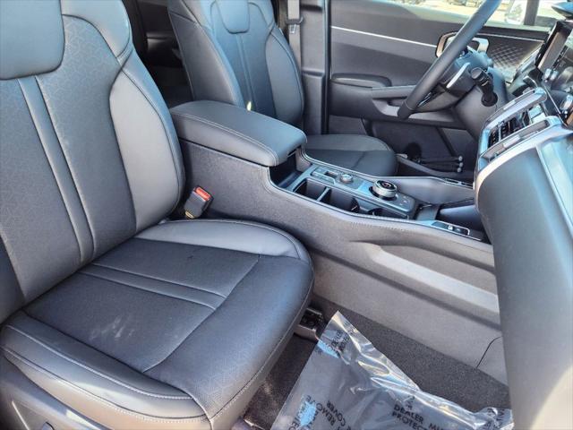 used 2024 Kia Sorento Hybrid car, priced at $35,799