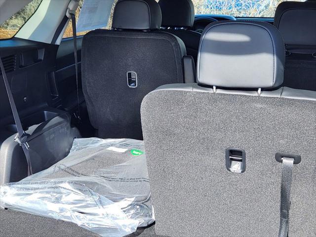 used 2024 Kia Sorento Hybrid car, priced at $37,000
