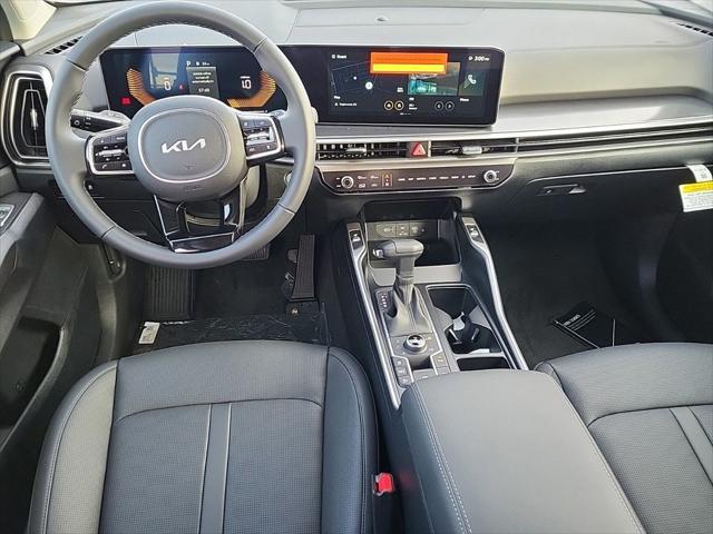 new 2025 Kia Sorento car, priced at $36,827
