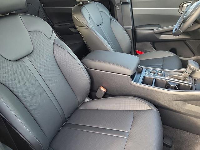 new 2025 Kia Sorento car, priced at $36,827