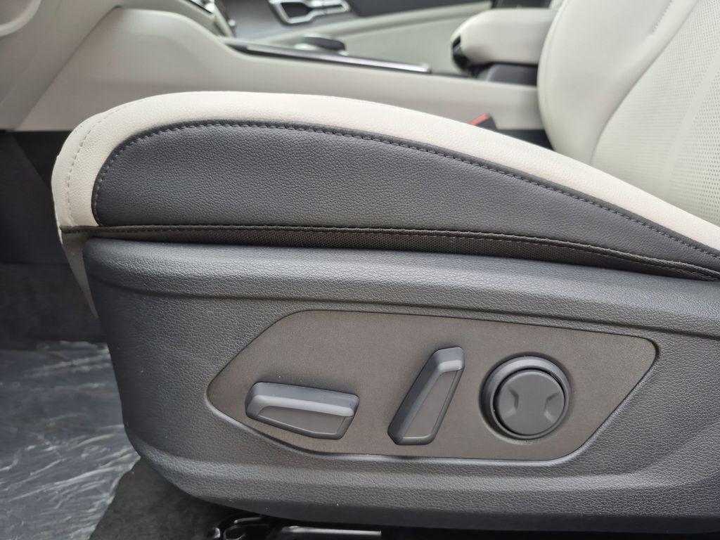 new 2026 Kia Sportage Hybrid car, priced at $36,283