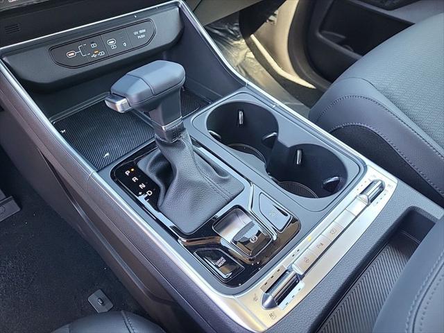 new 2025 Kia Carnival car, priced at $50,634