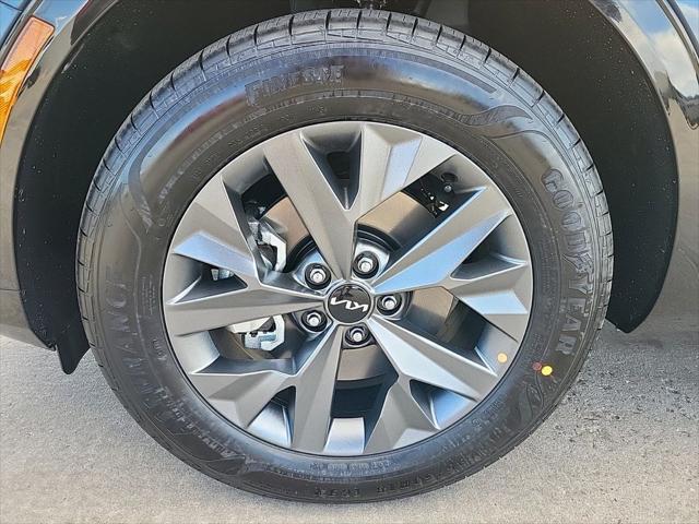 new 2025 Kia Sportage Hybrid car, priced at $38,641