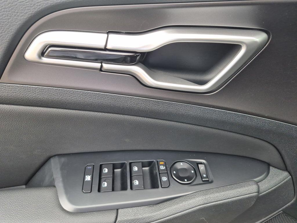 new 2026 Kia Sportage car, priced at $33,056