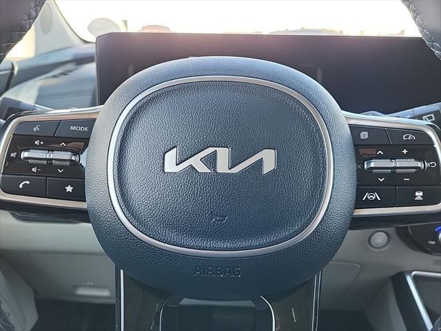 new 2025 Kia Carnival Hybrid car, priced at $45,955