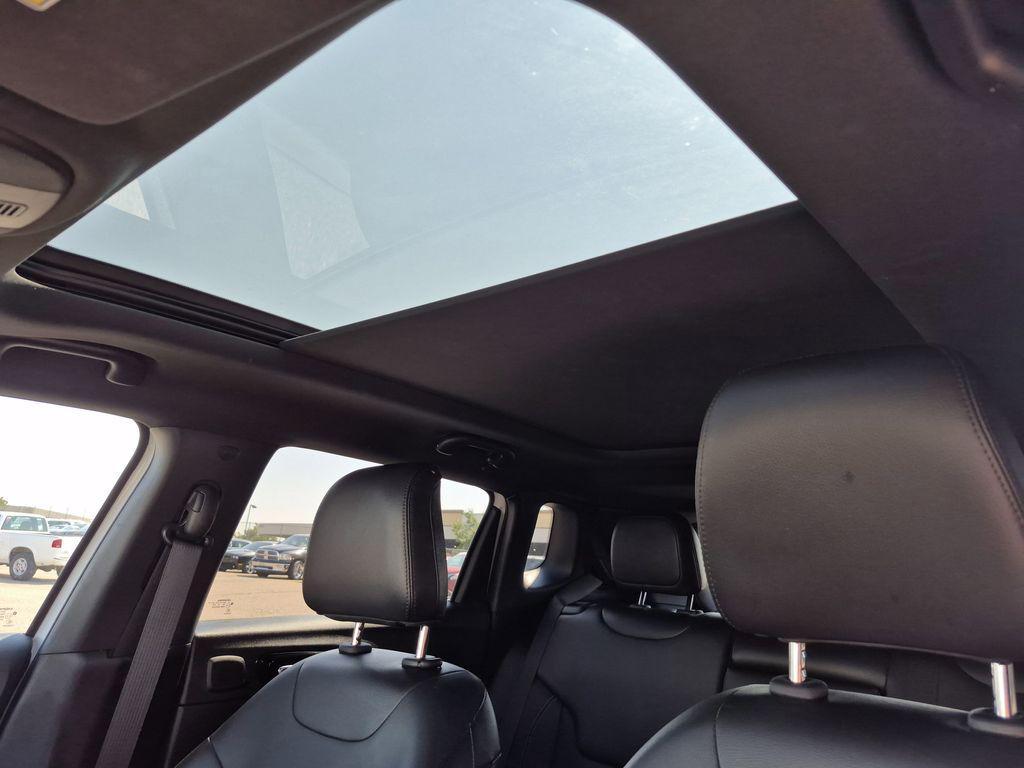 used 2022 Jeep Compass car, priced at $25,000