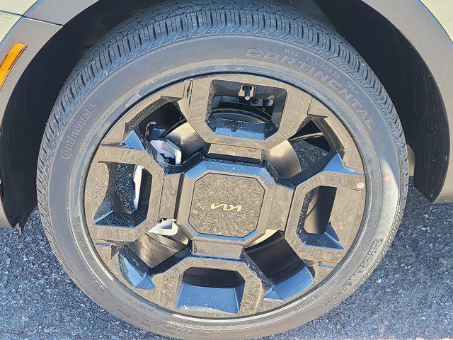 new 2025 Kia Sorento car, priced at $39,048