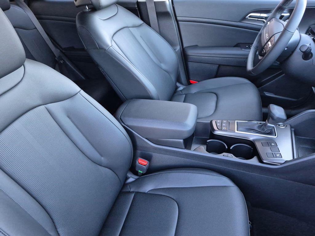 new 2026 Kia Sportage car, priced at $33,754
