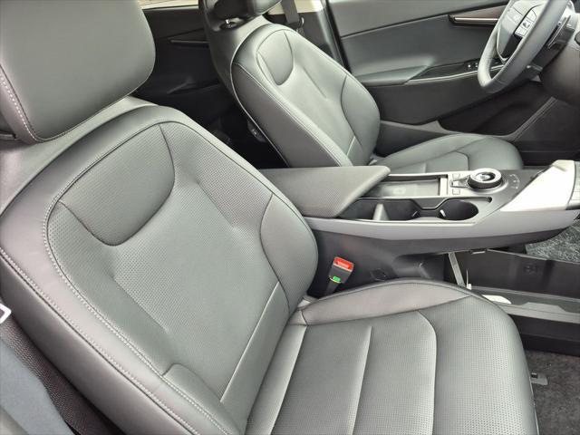 new 2025 Kia EV6 car, priced at $48,094