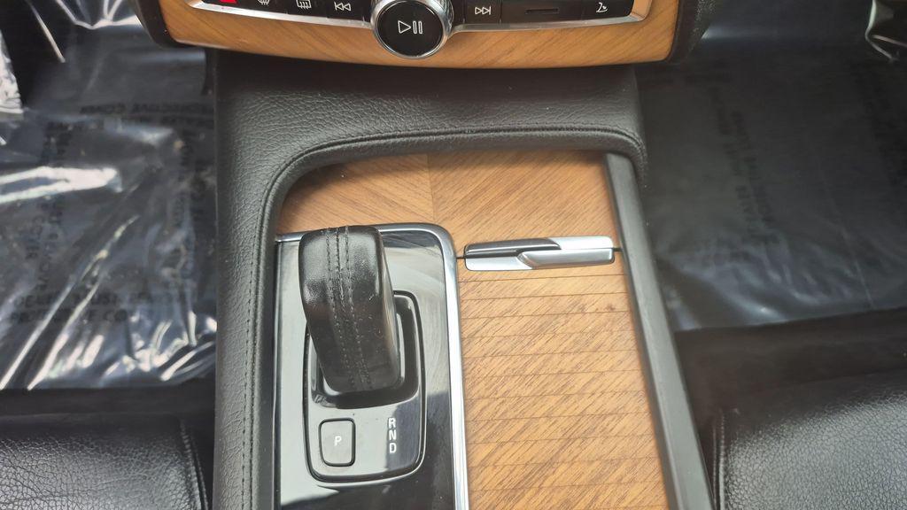 used 2021 Volvo XC90 Recharge Plug-In Hybrid car, priced at $28,887