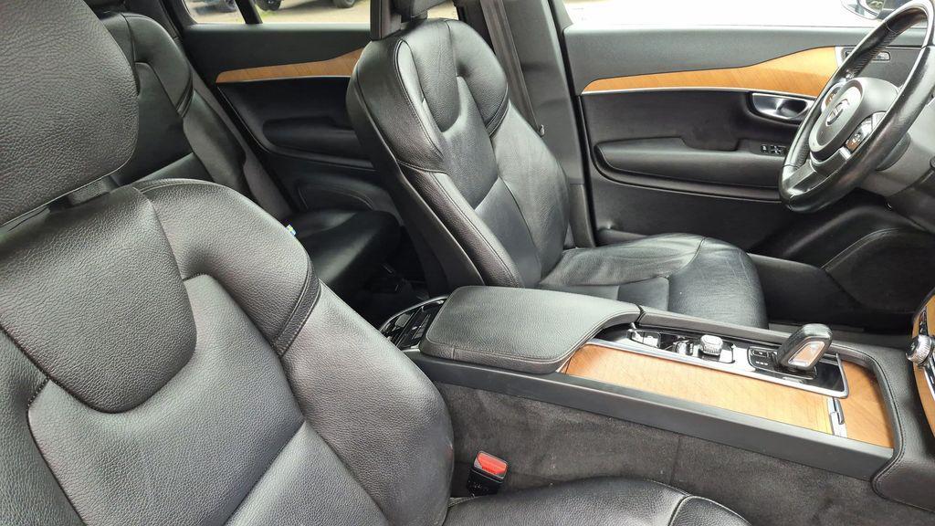 used 2021 Volvo XC90 Recharge Plug-In Hybrid car, priced at $28,887