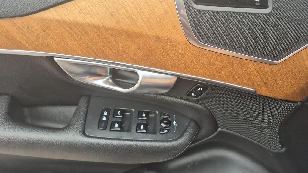 used 2021 Volvo XC90 Recharge Plug-In Hybrid car, priced at $28,887