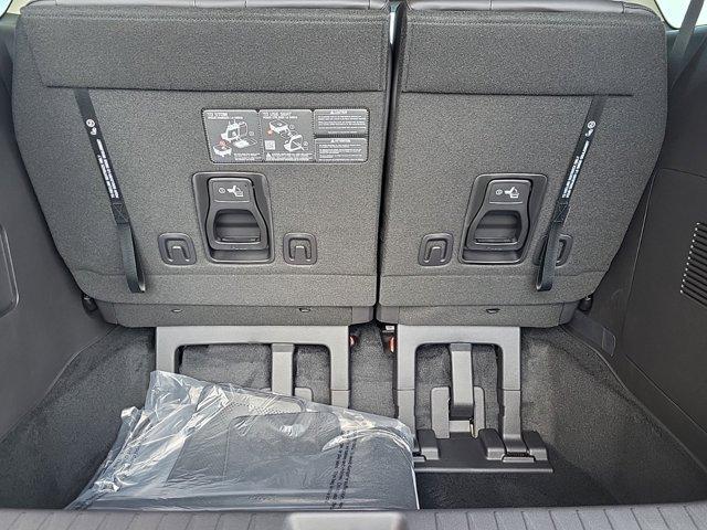 new 2025 Kia Carnival Hybrid car, priced at $39,851