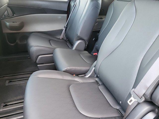 new 2025 Kia Carnival Hybrid car, priced at $39,851