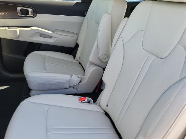 new 2025 Kia Sorento car, priced at $37,928