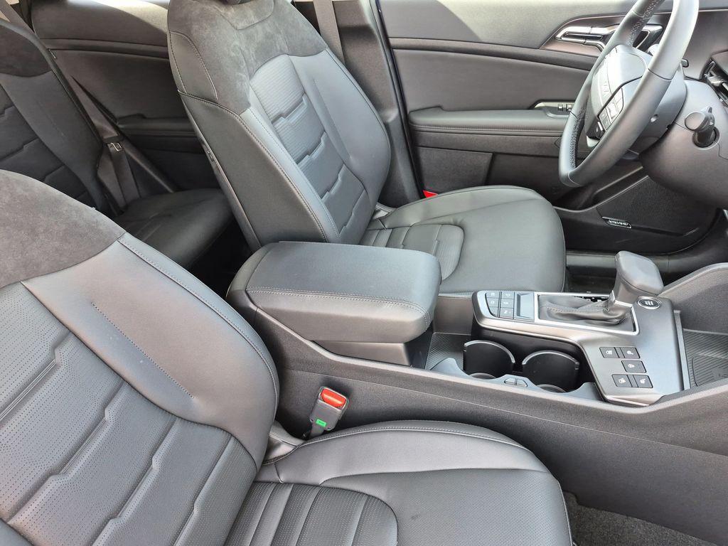 new 2026 Kia Sportage car, priced at $33,345