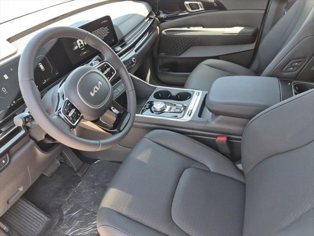 new 2026 Kia Carnival Hybrid car, priced at $56,114