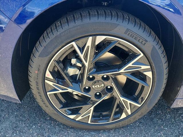 new 2025 Kia K5 car, priced at $30,753