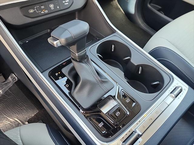 new 2025 Kia Carnival car, priced at $50,273