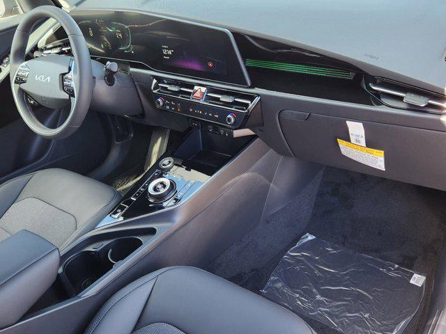 new 2024 Kia Niro Plug-In Hybrid car, priced at $32,390