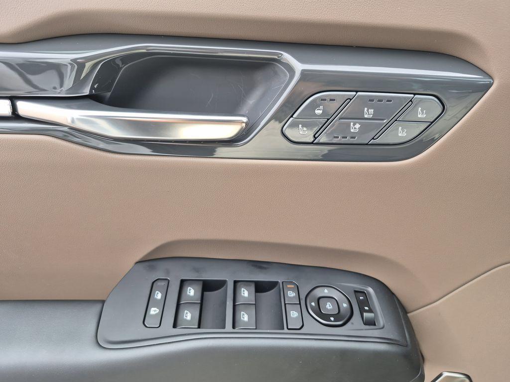 new 2026 Kia EV9 car, priced at $67,724