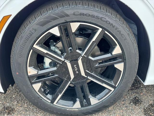 new 2025 Kia EV6 car, priced at $55,101