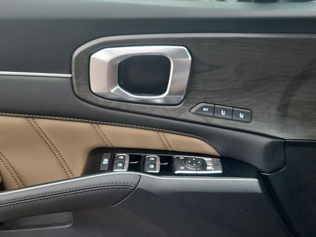 new 2025 Kia Sorento car, priced at $42,721