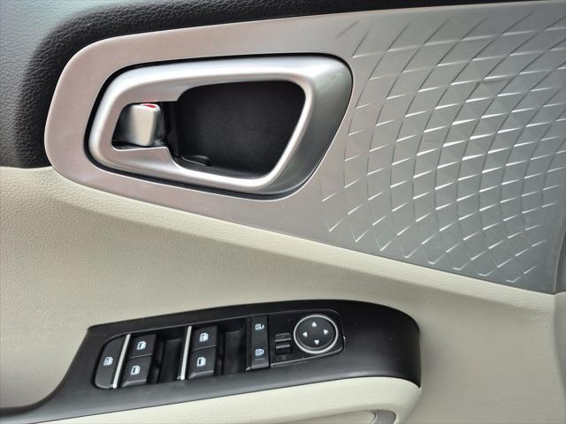 used 2022 Kia Soul car, priced at $17,987