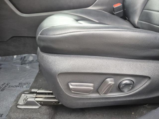 used 2021 Toyota Highlander car, priced at $29,000