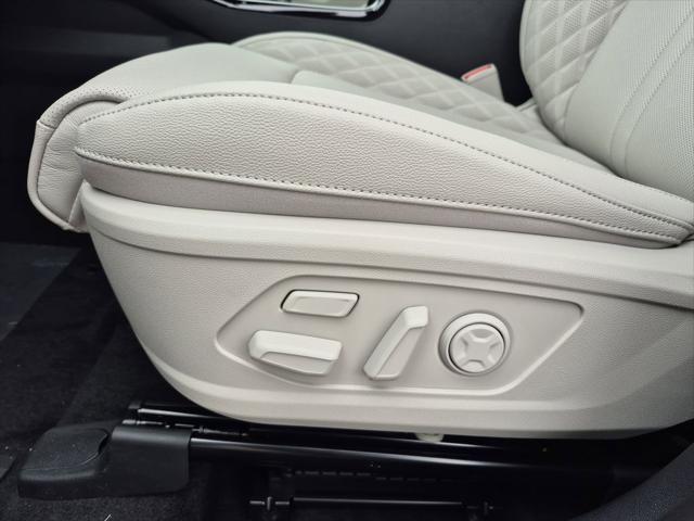 new 2025 Kia Sorento Plug-In Hybrid car, priced at $53,504