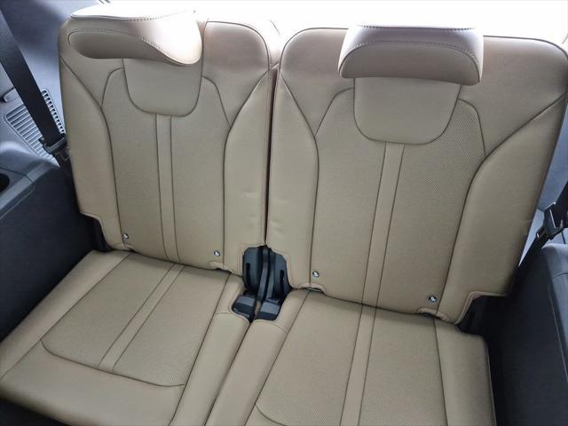 new 2025 Kia Sorento car, priced at $46,900