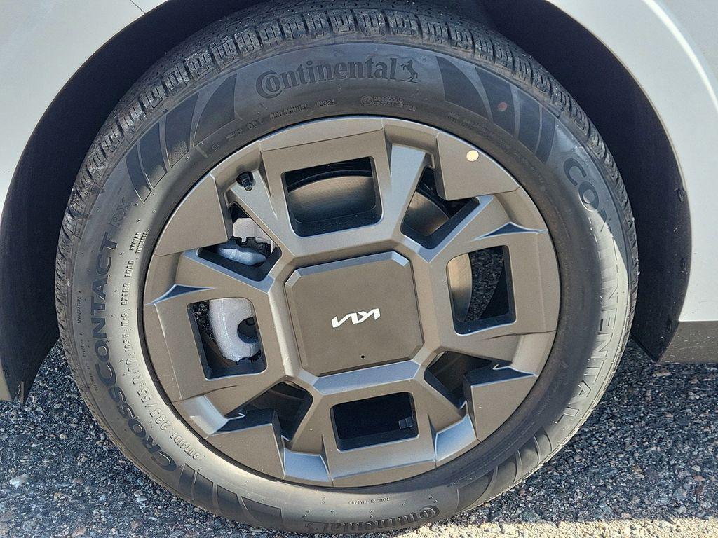 new 2026 Kia Carnival Hybrid car, priced at $49,581
