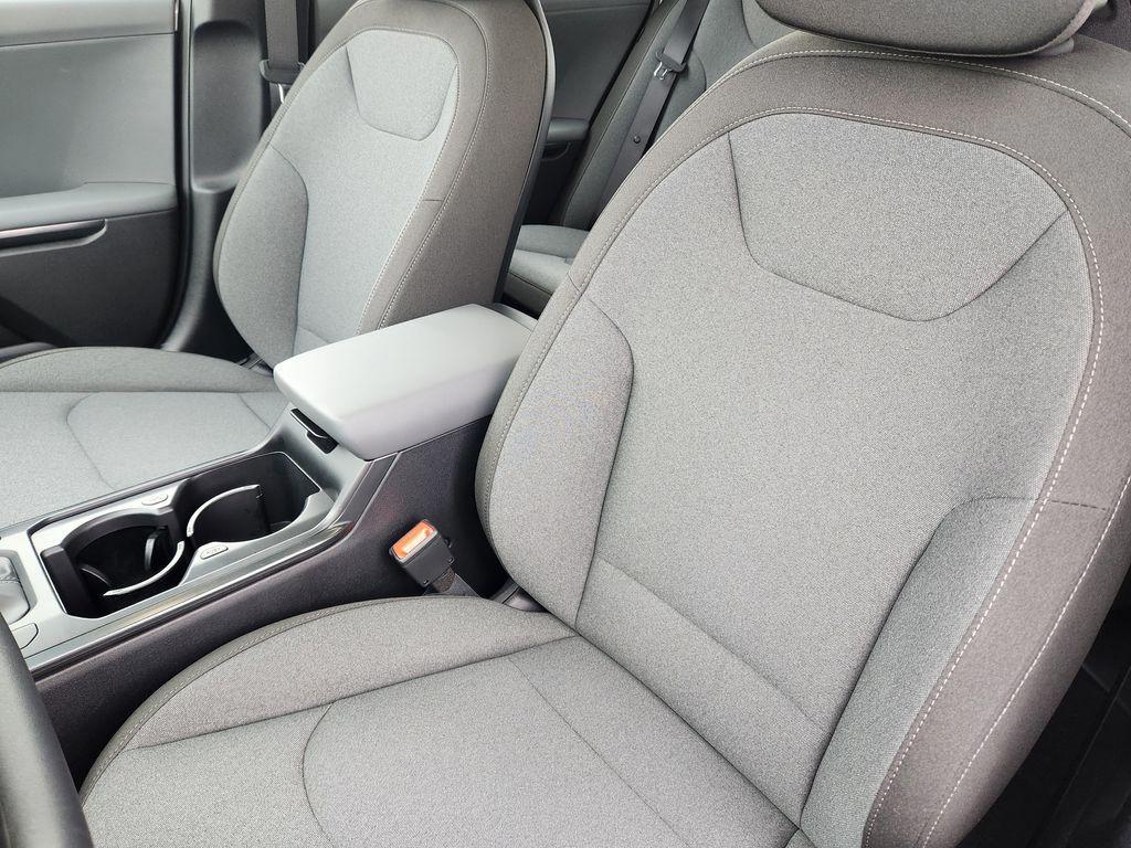 new 2025 Kia K4 car, priced at $25,487