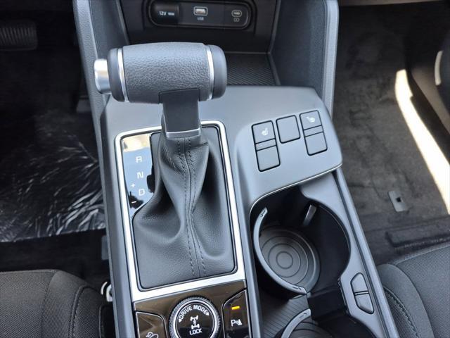 new 2025 Kia Sportage car, priced at $30,100