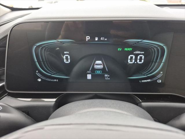 new 2025 Kia Niro car, priced at $30,736