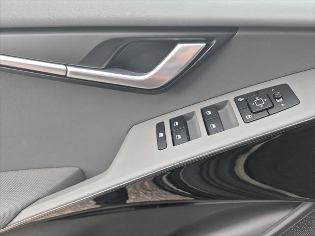 new 2025 Kia Niro car, priced at $30,736