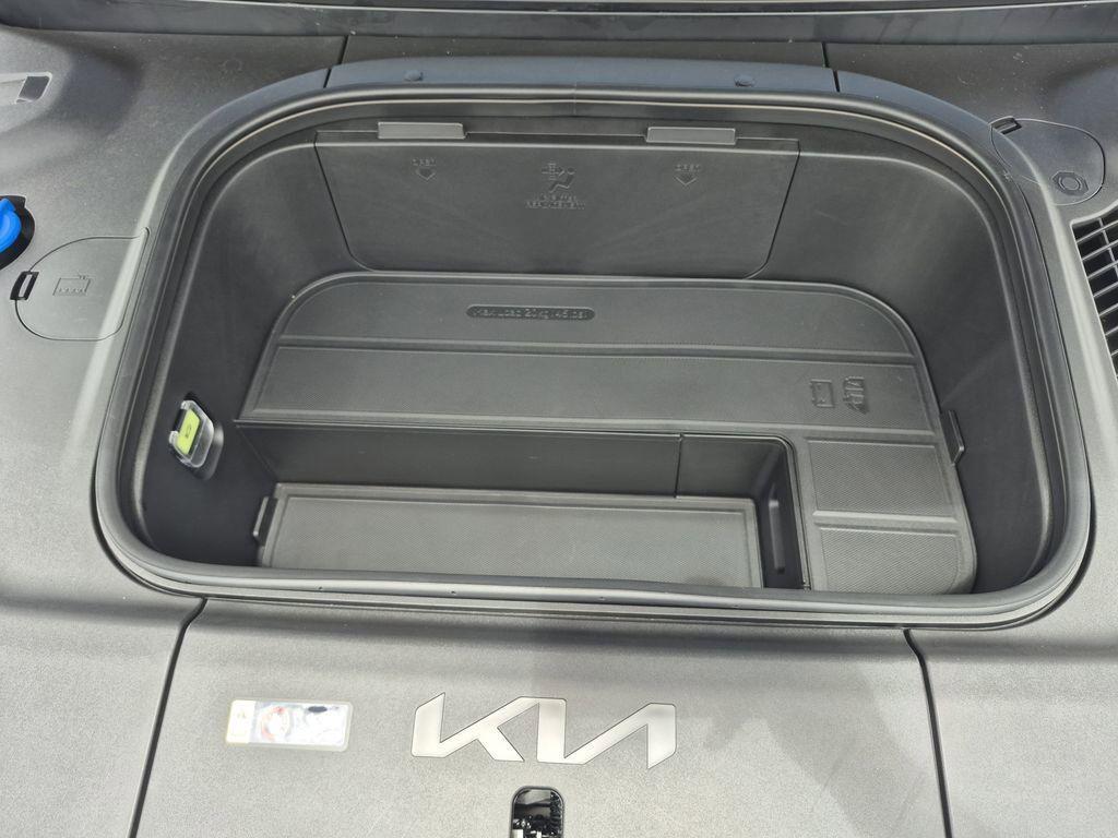 new 2026 Kia EV9 car, priced at $67,824