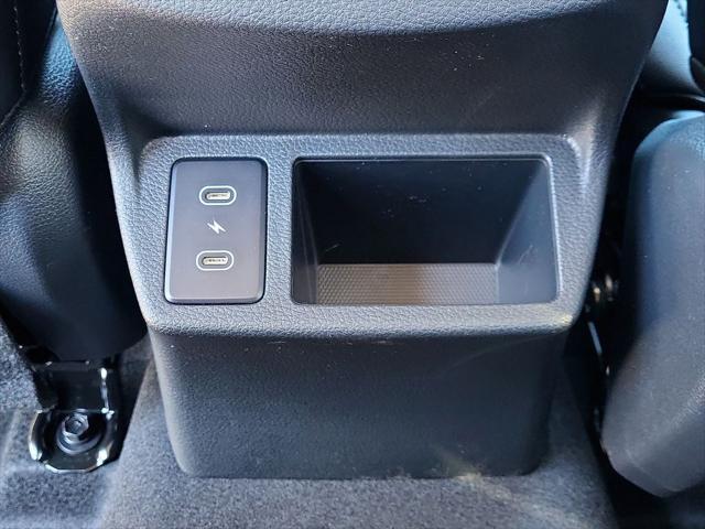 new 2025 Kia Seltos car, priced at $27,072