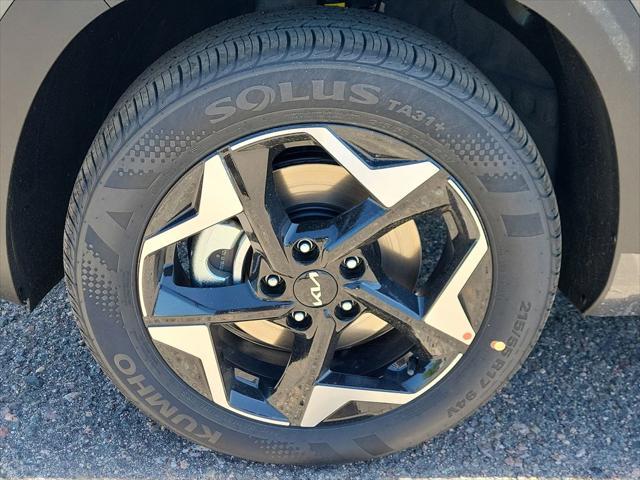 new 2025 Kia Seltos car, priced at $27,072