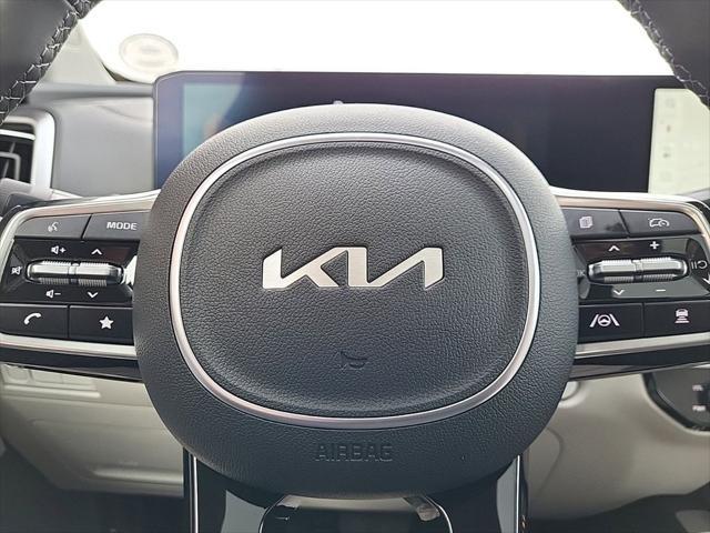 new 2025 Kia Sorento car, priced at $39,086