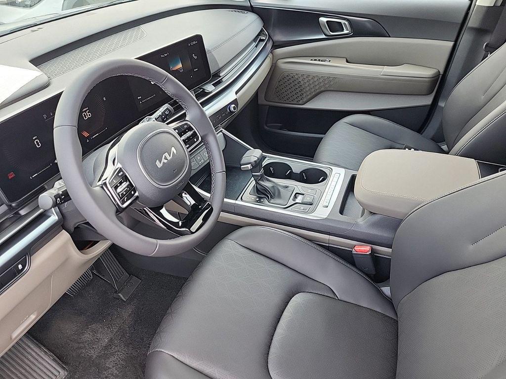 new 2025 Kia Carnival car, priced at $38,959