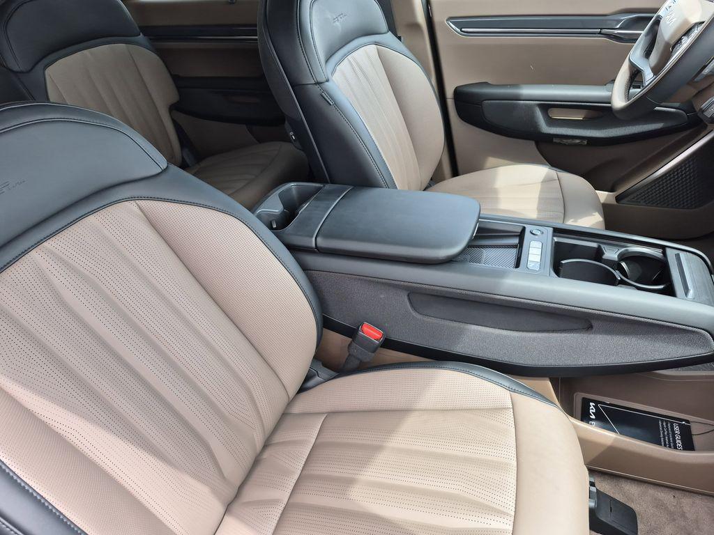 new 2026 Kia EV9 car, priced at $68,475
