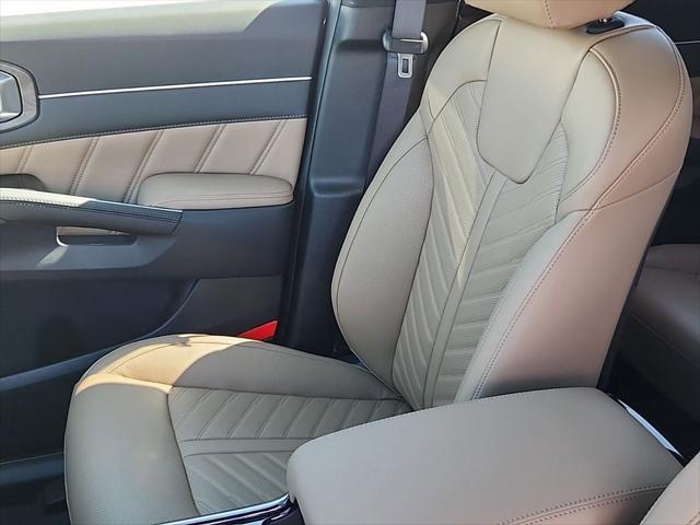 new 2025 Kia Sorento car, priced at $44,768