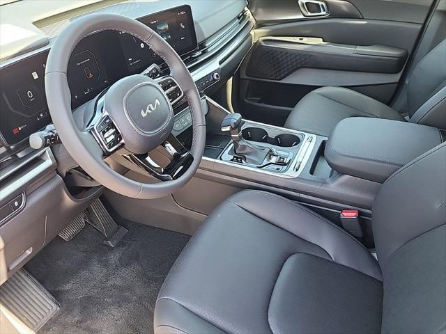 new 2025 Kia Carnival car, priced at $45,929