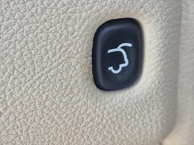 used 2014 Jeep Grand Cherokee car, priced at $12,888