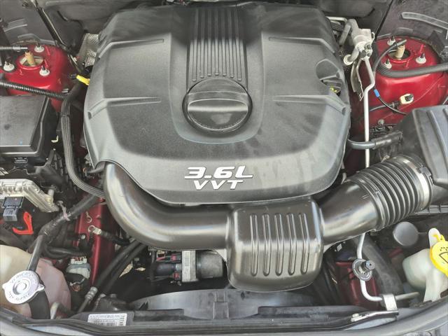 used 2014 Jeep Grand Cherokee car, priced at $12,888