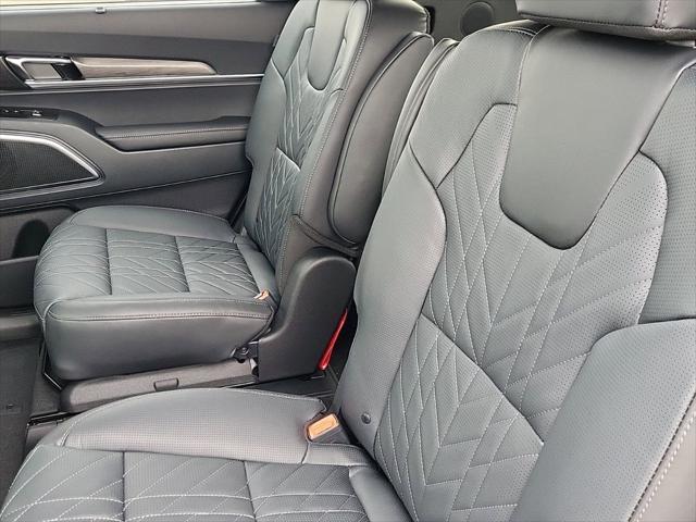 new 2025 Kia Telluride car, priced at $52,002